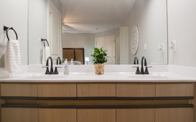 Meadowbrook 3-3 2 Bedroom Condo