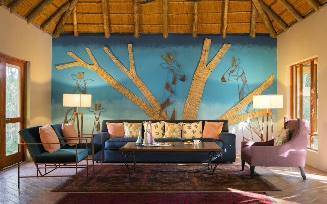 Royal Tree Lodge