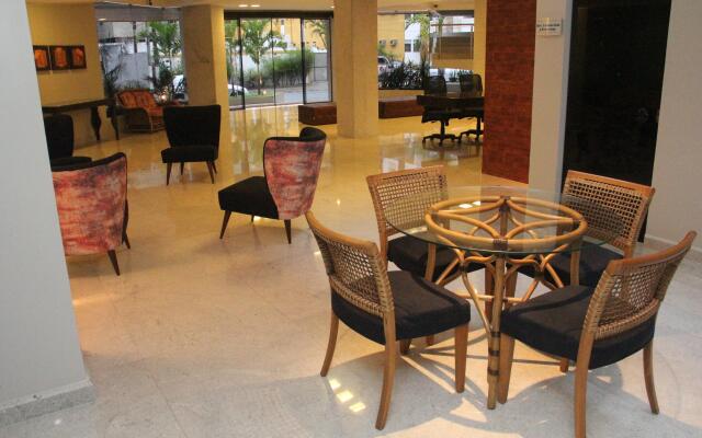 San Marino Suite Hotel