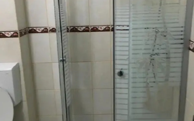 Hostel Paradox