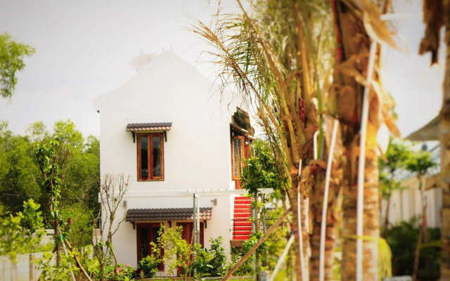 White Lotus Resort