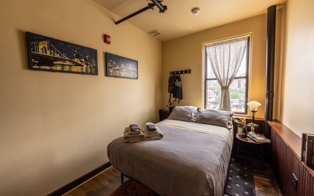 Traveler's Rest Hotel