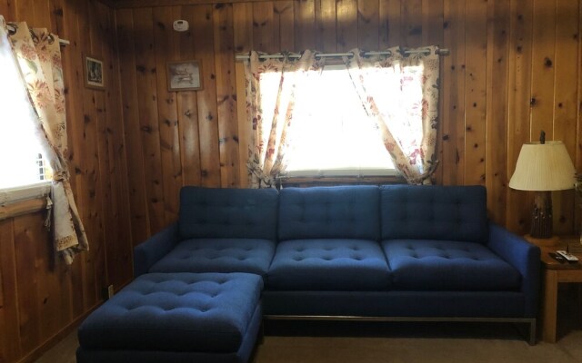 Oak Knoll Lodge