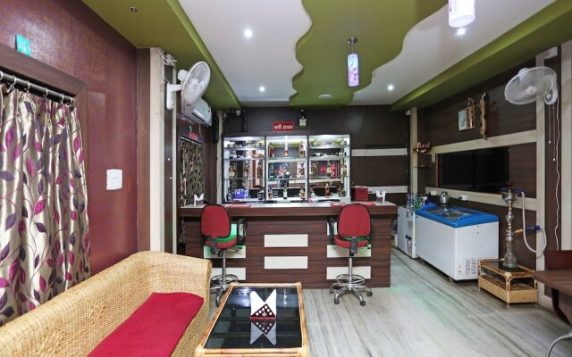 OYO 13288 Hotel Rajashree Inn