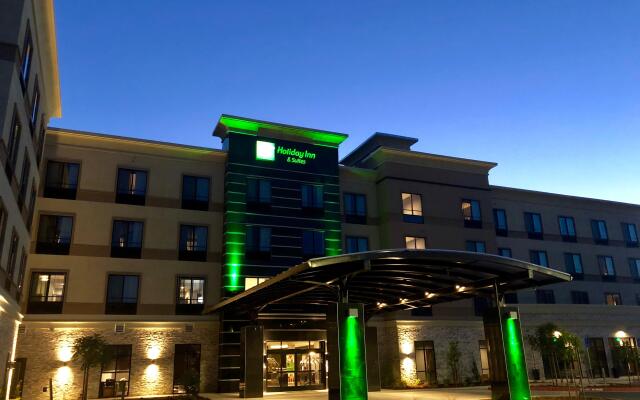 Holiday Inn Hotel & Suites Silicon Valley - Milpitas, an IHG Hotel