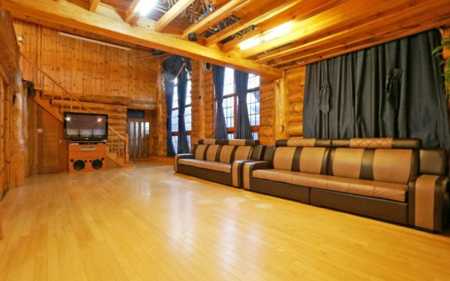 Yangpyeong Gureume Dalgadeusi Pension