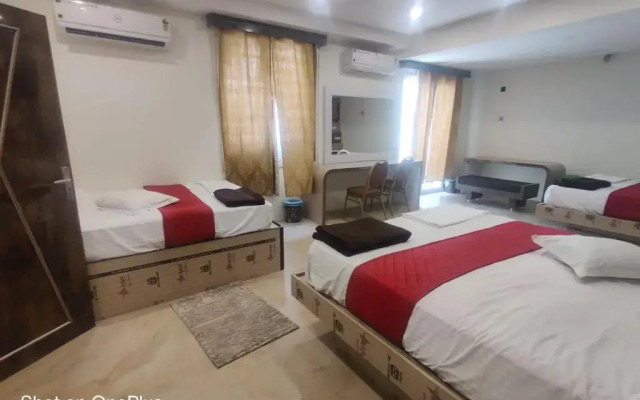 Royal Mughal by OYO Rooms