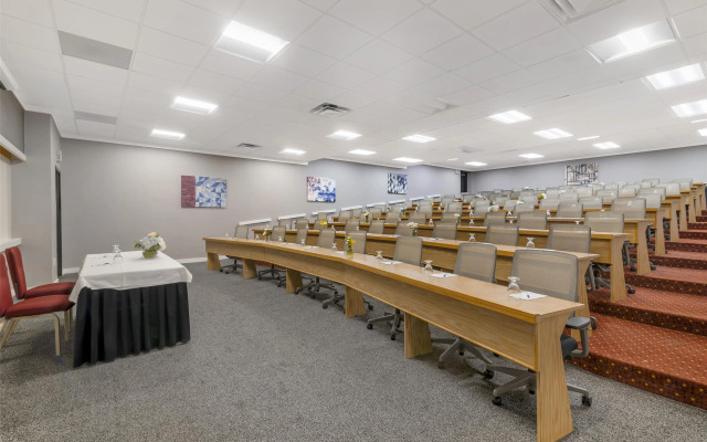 Best Western Royal Plaza Hotel & Trade Center