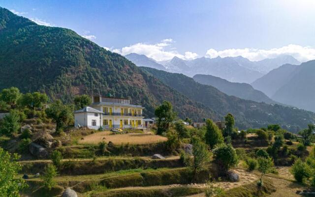 The Hosteller Kareri