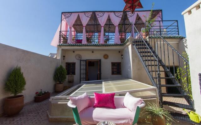 Riad Sanaa Rose