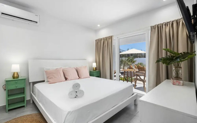 Newly Built Private Pool 3BR Parking Wi-fi