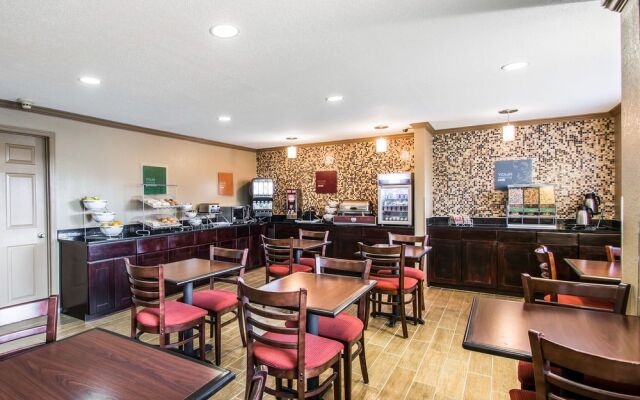 Best Western Plus Plant City Hotel