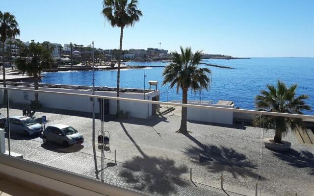 Lighthouse by the Sea Lovely 2Bdr Apartment