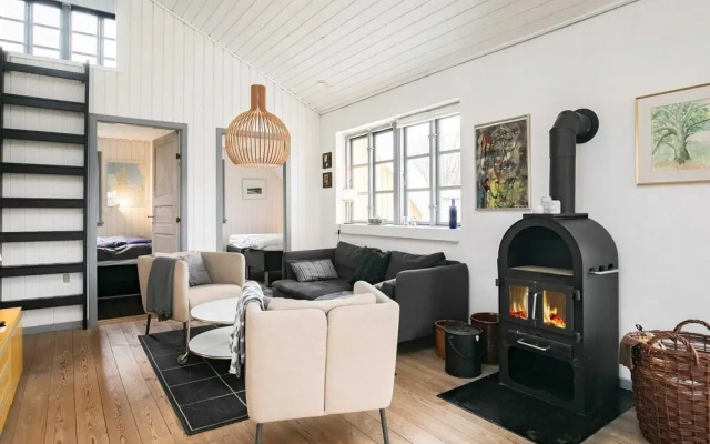 8 Person Holiday Home in Frorup
