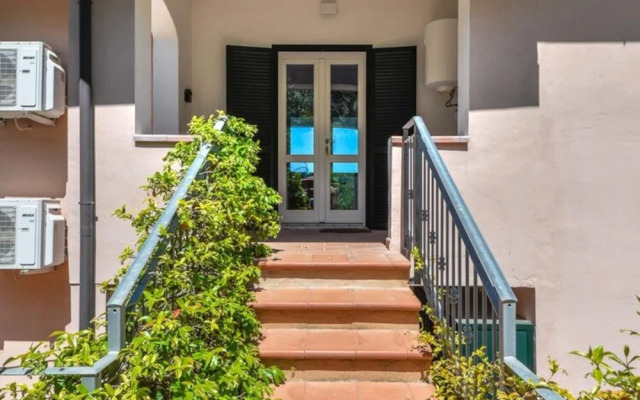 Apartment in Elba Near Straccoligno Beach