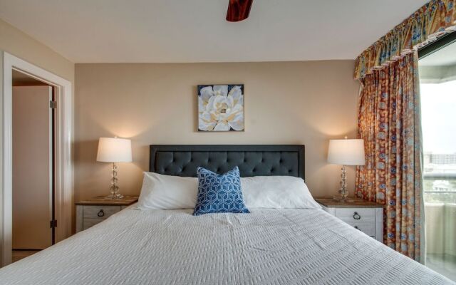 Elite Paradise 2 Bedroom Condo by RedAwning