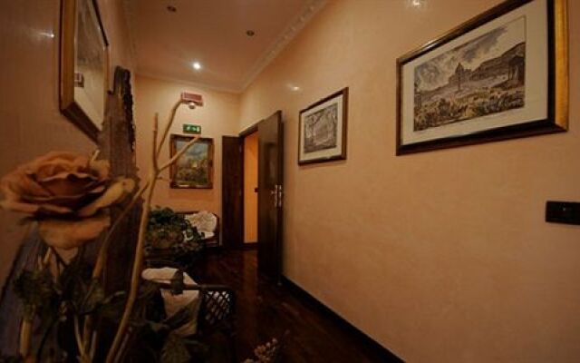 Royal Art Café