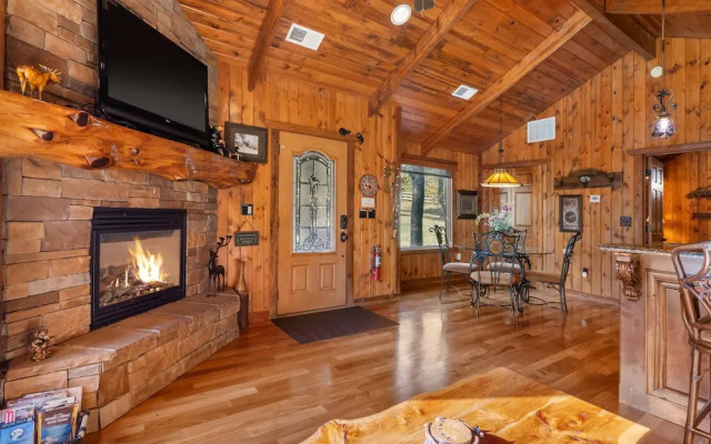 The Cabin at Rock Canyon