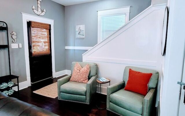 Seaglass 4 Bedroom Home by Redawning