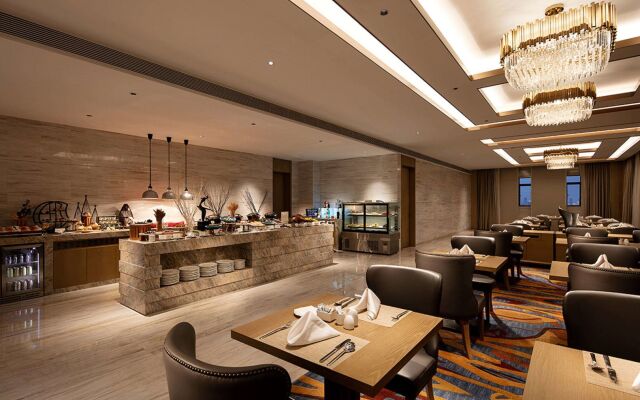 Howard Johnson by Wyndham Jimei Lake Plaza Xiamen