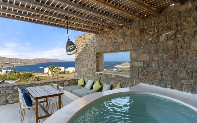 Myconian Crown Suites
