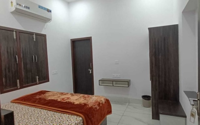 Hotel Maa Karni Darbar