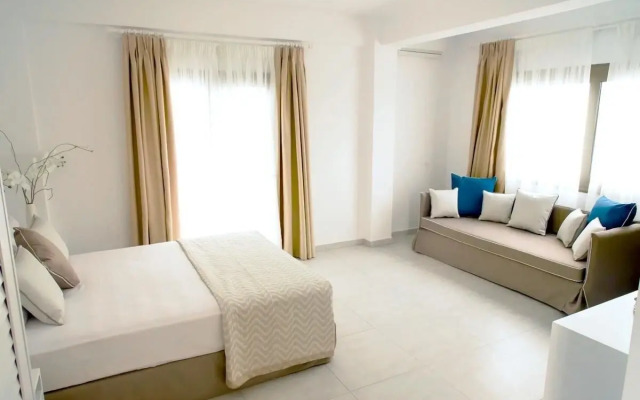 Stavros Beach Hotel