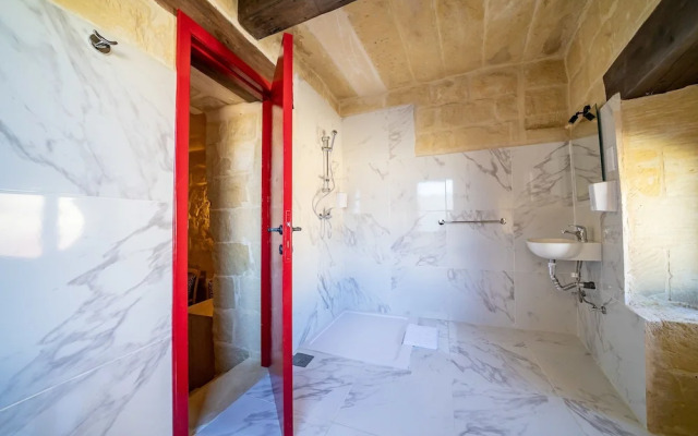 Ta' Pinu B&B