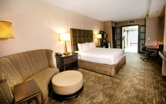 Crowne Plaza Charleston Airport - Conv Ctr by IHG