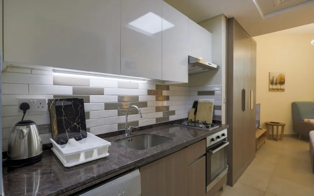 Friendly Studio Apartment With Beautiful Living