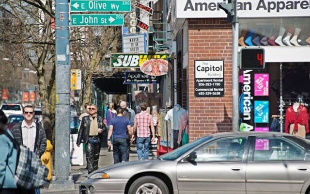 A-Center of Capital Hill- 3