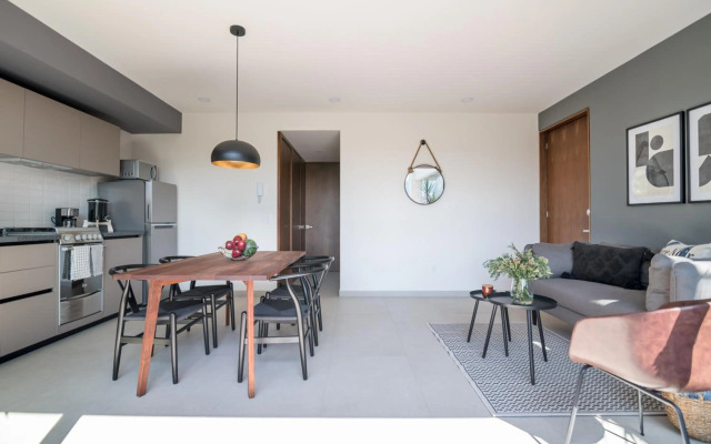 Alcazar Apartments by Host Me Tender