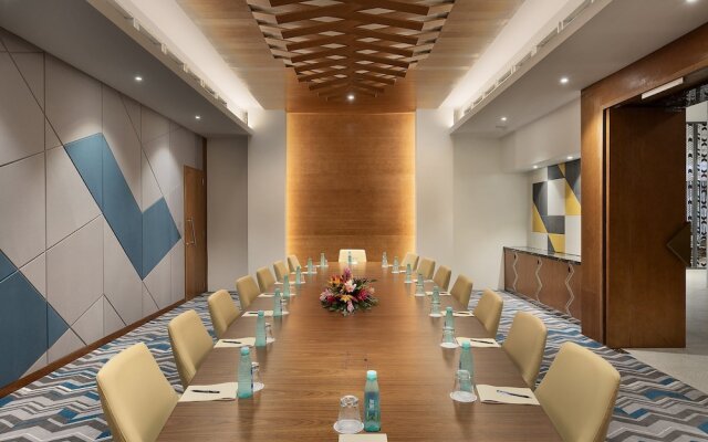 Crowne Plaza Fiji Nadi Bay Resort & Spa by IHG