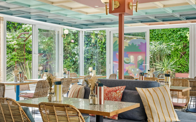 Chromatics Hotel & Restaurant The Hill Club by happyculture