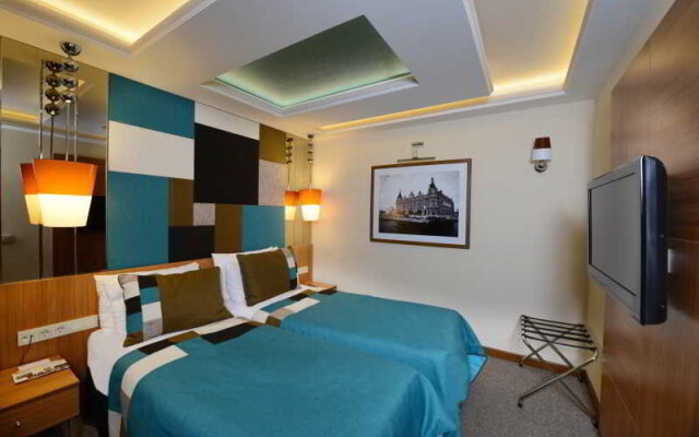 Collage Cihangir