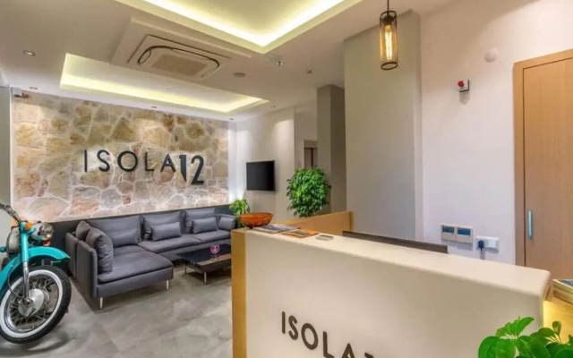 Isola12