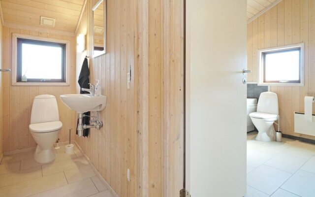 8 Person Holiday Home in Store Fuglede