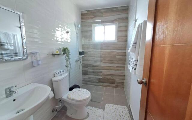Getaway To Cozy Home 4 Br, 35 B
