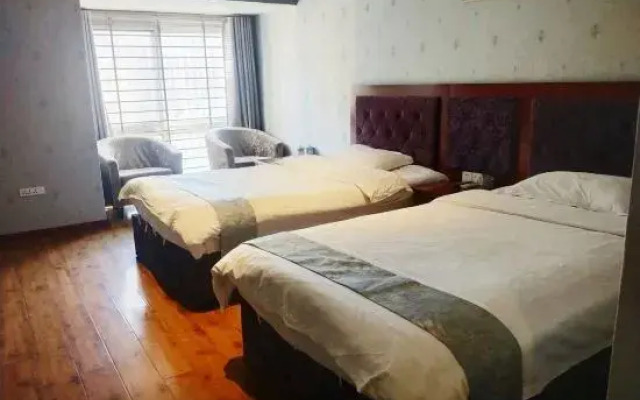 Holiday Inn Luohe MOCO
