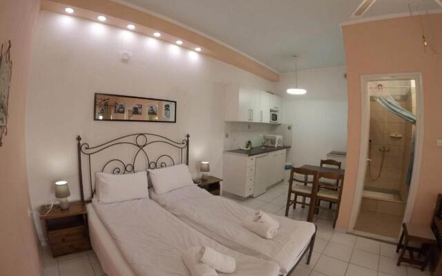 Snug Apartment in Mpenitses With Shared Pool