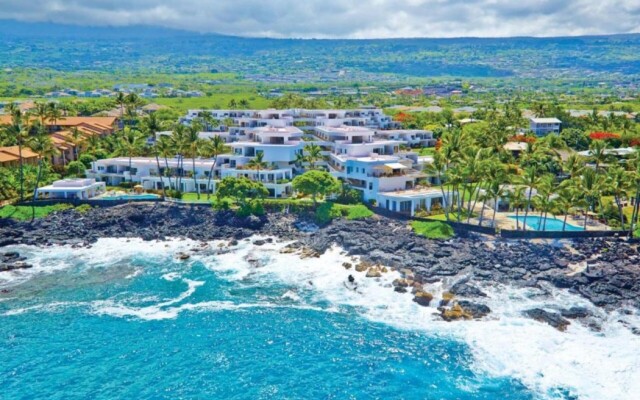 Outrigger Royal Sea Cliff Resort