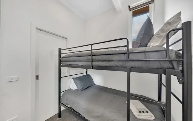 113 Hoddle