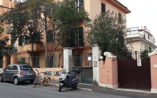 Fiori Al Vaticano in Rome, Italy from 260$, photos, reviews - zenhotels.com parking
