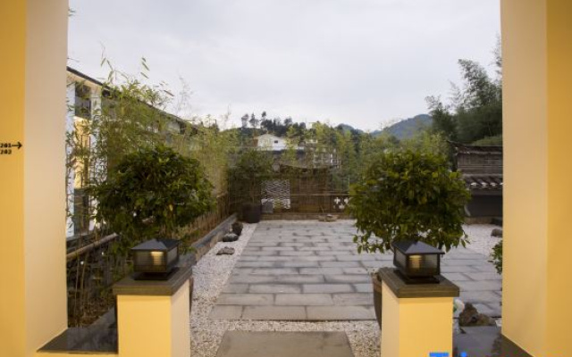 Yangshuo Yunshan Homestay (Xianggong Mountain)