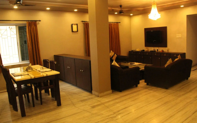 Simi International - The Executive