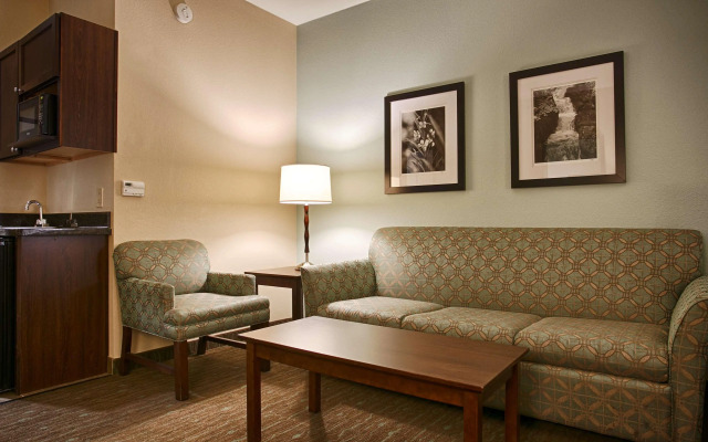 Best Western Plus Texarkana Inn & Suites