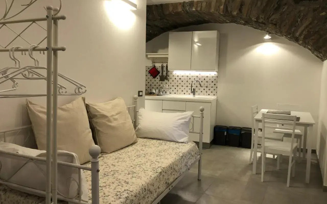 “White House “ in the center city (Manarola)5terre