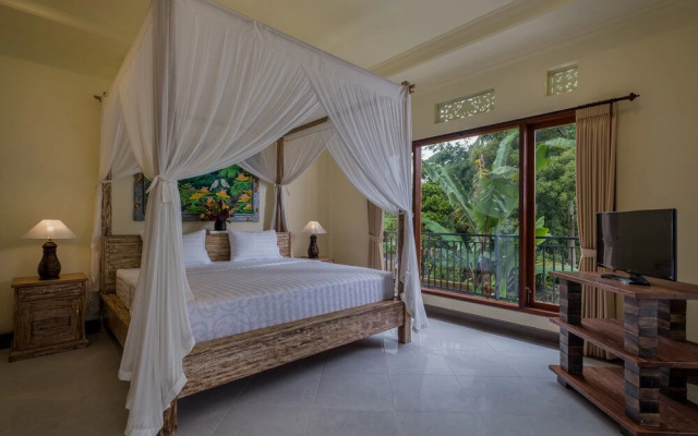 Puri Astina Villa