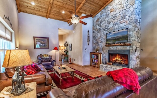 Cozy Knotty and Nice