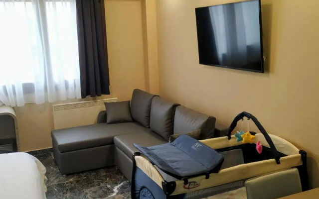 Agias Sofias Street Luxurious Studio